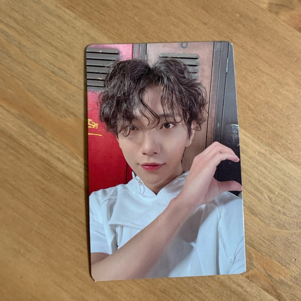 Seventeen Joshua photocard